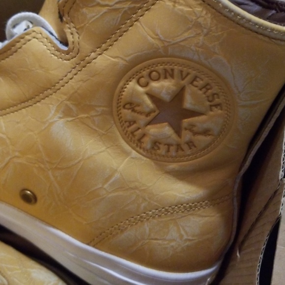 NWT CONVERSE All Star  Hi Top Sneaker AGED GOLD - Picture 3 of 4
